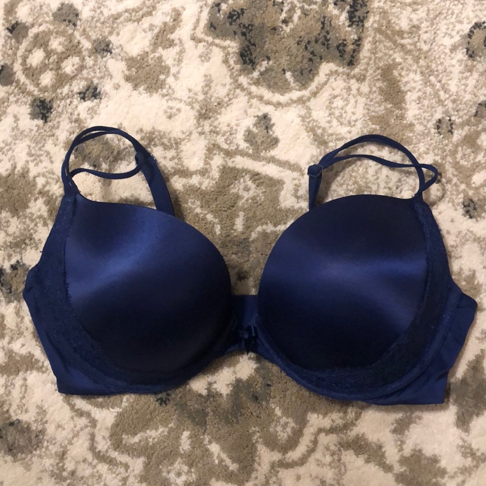 Victoria’s Secret Very Sexy Push Up Bra 38D